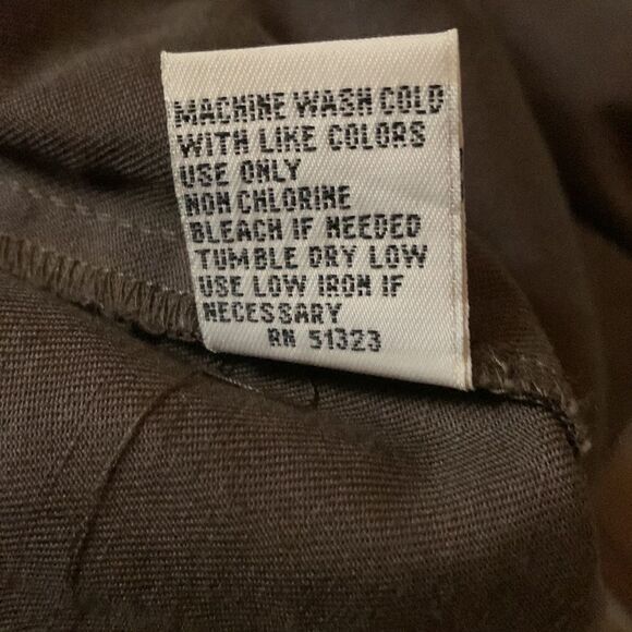 Kenneth Cole Size 4 Earth Brown Urban Edge Side Pockets Button Front Capri Pant - Picture 7 of 9